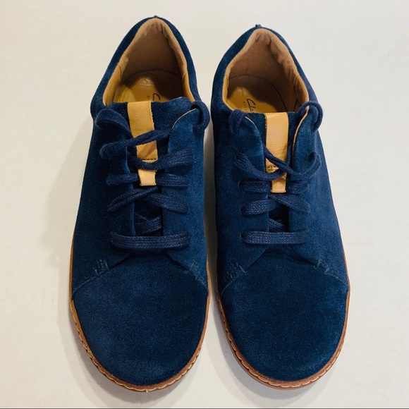 Clarks Shoes - Clarks Artisan Leather AMBERLEE CREST - NAVY SHOE